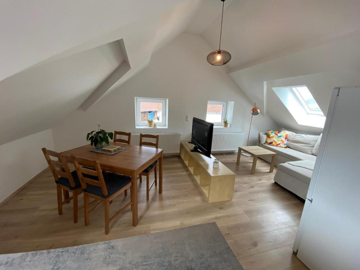 Helle 2 Zi. Wohnung Naehe Flughafen Muenchen Haimhausen  Exterior foto